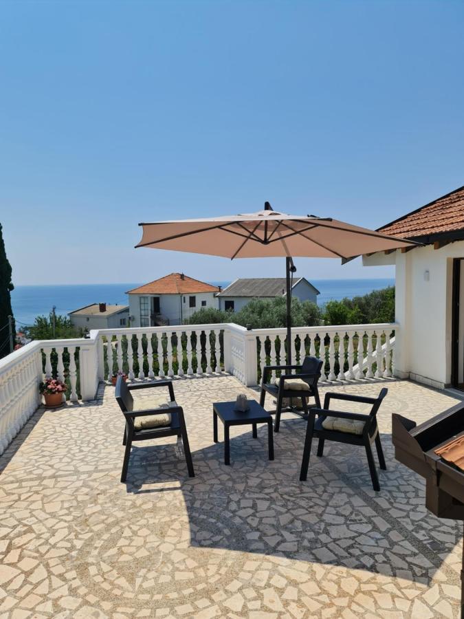 Luxury Penthouse With Panoramic View Lägenhet Ulcinj Exteriör bild