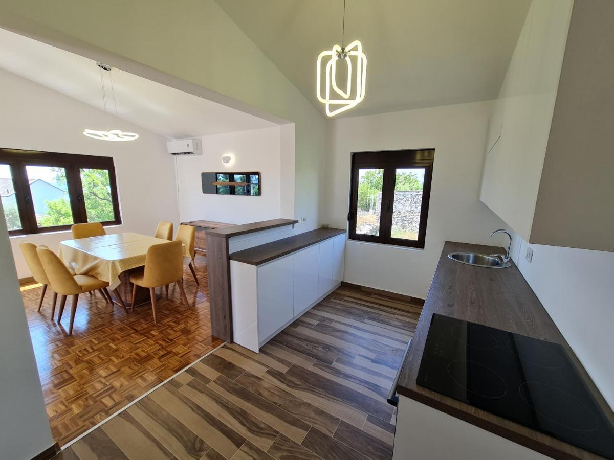 Luxury Penthouse With Panoramic View Lägenhet Ulcinj Exteriör bild