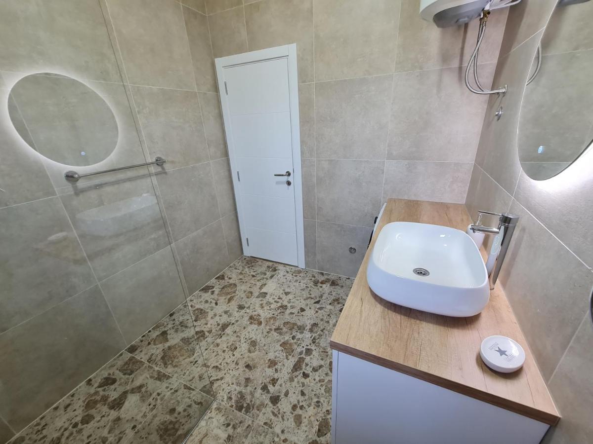 Luxury Penthouse With Panoramic View Lägenhet Ulcinj Exteriör bild