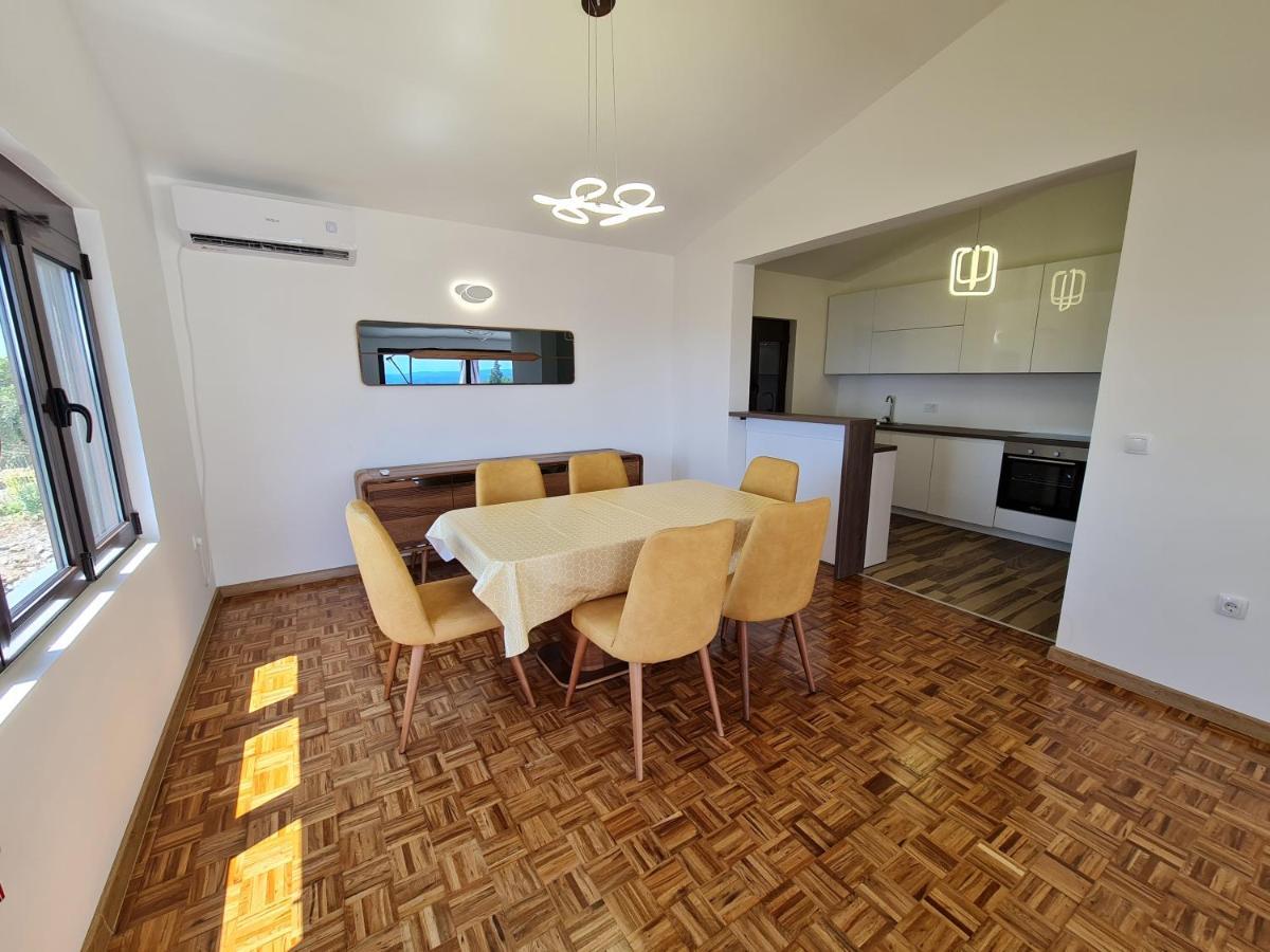 Luxury Penthouse With Panoramic View Lägenhet Ulcinj Exteriör bild